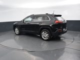 Used 2016 Jeep Cherokee Limited image 3