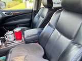 Used 2017 Nissan Pathfinder Platinum image 3