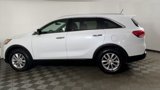 Used 2016 Kia Sorento LX image 6