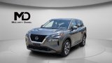 Used 2023 Nissan Rogue SV image 2