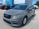 Used 2023 Chrysler Pacifica Touring-L image 2
