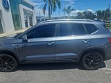 Used 2022 Volkswagen Taos SE w/ Panoramic Sunroof Package image 2