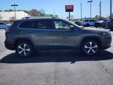 Used 2019 Jeep Cherokee Limited image 4