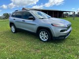 Used 2016 Jeep Cherokee Sport image 2