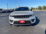 New 2025 Jeep Grand Cherokee Laredo image 2