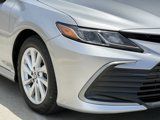 Used 2021 Toyota Camry LE image 3