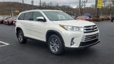 Used 2019 Toyota Highlander XLE image 2