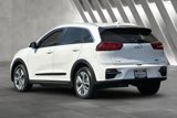 Used 2022 Kia Niro EX image 6