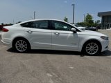 Used 2017 Ford Fusion SE image 3