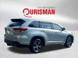 Used 2018 Toyota Highlander LE image 4