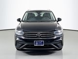 Used 2022 Volkswagen Tiguan SE w/ Panoramic Sunroof Package image 6