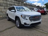 Used 2022 GMC Terrain SLT w/ Infotainment Package II image 2
