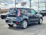 Used 2017 Kia Soul + image 4
