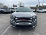 New 2024 GMC Terrain SLT w/ LPO, Floor Liner Package image 3