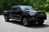 Used 2016 Toyota Tacoma TRD Sport image 4