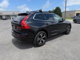 Certified 2022 Volvo XC60 B5 Momentum w/ Climate Package image 3