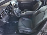 Used 2022 Toyota Camry SE image 4