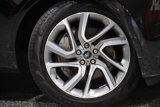 Used 2020 Land Rover Discovery Landmark image 4