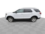 Used 2016 Ford Explorer XLT w/ Equipment Group 202A image 5
