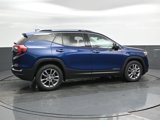 Used 2023 GMC Terrain SLT image 2