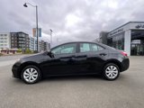 Used 2015 Toyota Corolla LE image 4