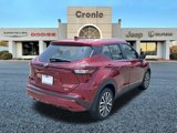 Used 2023 Nissan Kicks SV image 3