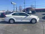 Used 2013 Volkswagen Jetta S image 4