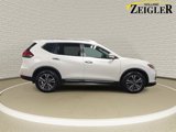 Used 2017 Nissan Rogue SL image 4
