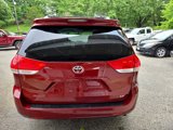 Used 2014 Toyota Sienna LE image 4