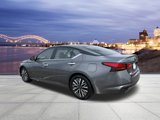 Used 2024 Nissan Altima 2.5 SV image 3