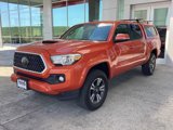 Used 2018 Toyota Tacoma TRD Sport image 4