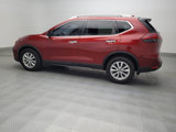 Used 2018 Nissan Rogue SV image 3