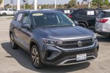 Used 2022 Volkswagen Taos SE image 3