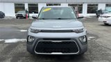 Used 2022 Kia Soul LX image 2