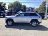 New 2025 Jeep Grand Cherokee Laredo X w/ Luxury Tech Group I image 4