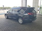 Used 2021 Chrysler Pacifica Touring-L image 5