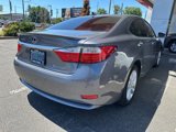 Used 2014 Lexus ES 300h w/ Premium Package w/Bamboo Trim image 2
