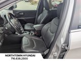 Used 2019 Jeep Cherokee Limited image 2