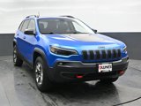 Used 2019 Jeep Cherokee Trailhawk w/ Cold Weather Group image 4