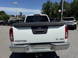 Used 2018 Nissan Frontier SV image 3