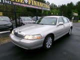Used 2003 Lincoln Town Car Executive image 3
