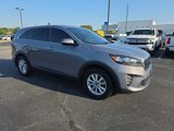 Used 2020 Kia Sorento LX image 2