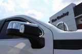 Used 2019 GMC Sierra 1500 SLE w/ SLE Convenience Package image 2