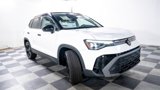 New 2025 Volkswagen Taos SE image 3