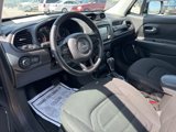 Used 2016 Jeep Renegade Latitude image 2