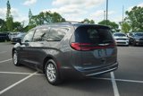Used 2022 Chrysler Pacifica Touring-L image 3