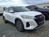 Used 2022 Nissan Kicks SV image 2