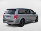 Used 2019 Dodge Grand Caravan GT image 3