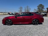 Used 2018 Toyota Camry XSE image 3