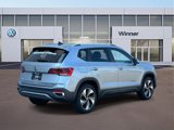Certified 2024 Volkswagen Taos SE image 4